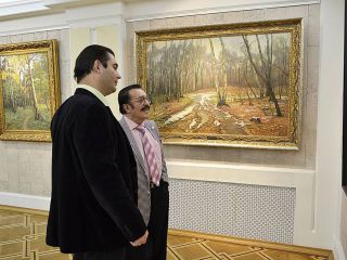 На выставке картин Александра Шилова